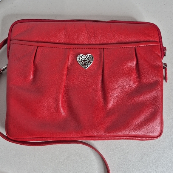 Brighton Red Pleated Leather Crossbody w/ Adjustable Strap and Padded Sides - Picture 1 of 14